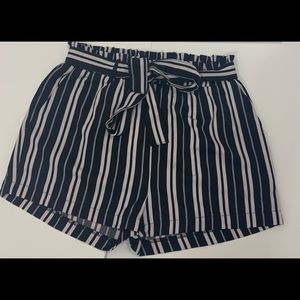 Paper bag stripped shorts